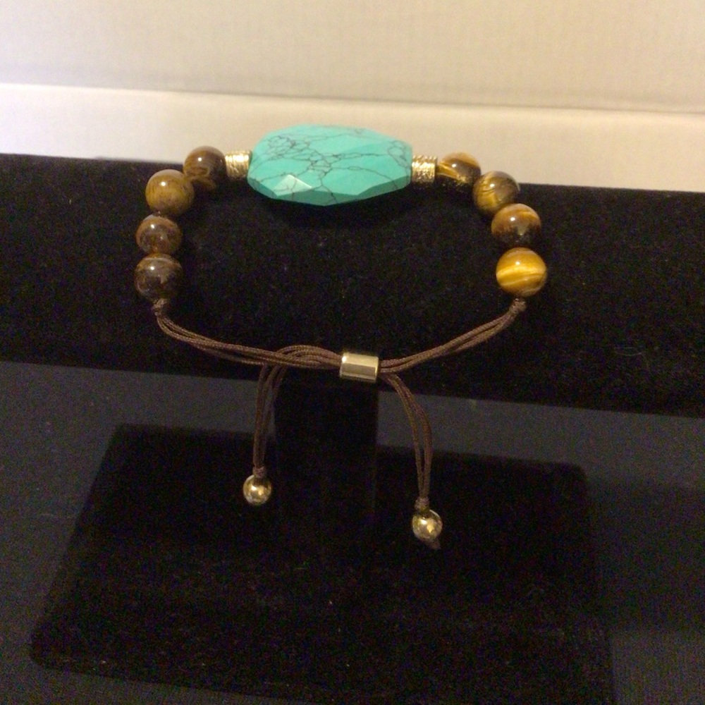 Faux Turquoise “Pull” Bracelet w Faux Beads
